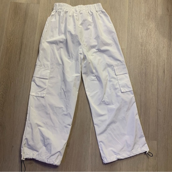 Eazy's White Cargo Pants - Picture 11 of 11